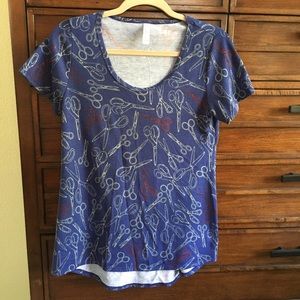 LuLaRoe Scissors seamstress or hairstylist tee